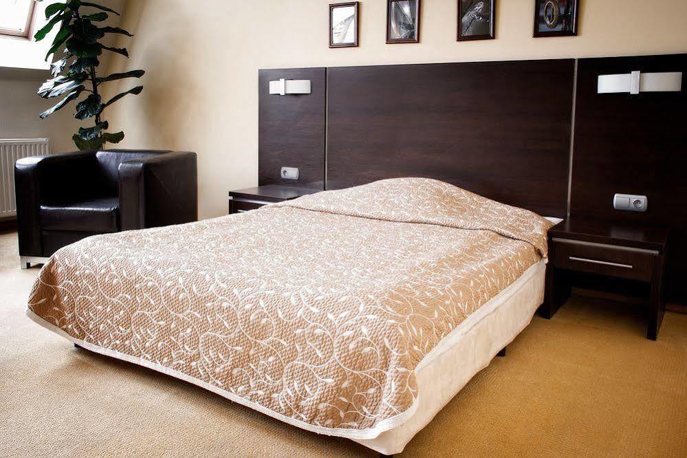 Hotel Kuznia Бидгощ Екстер'єр фото